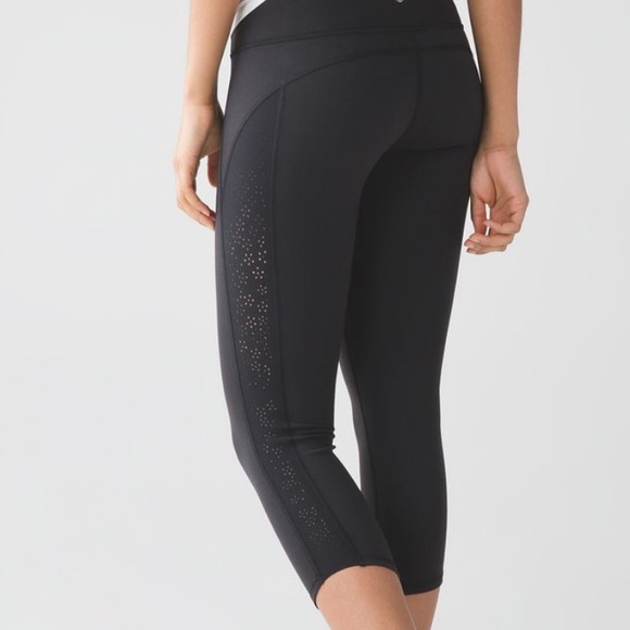 lululemon athletica Pants - lululemon athletica | Beyond Boundaries Crop